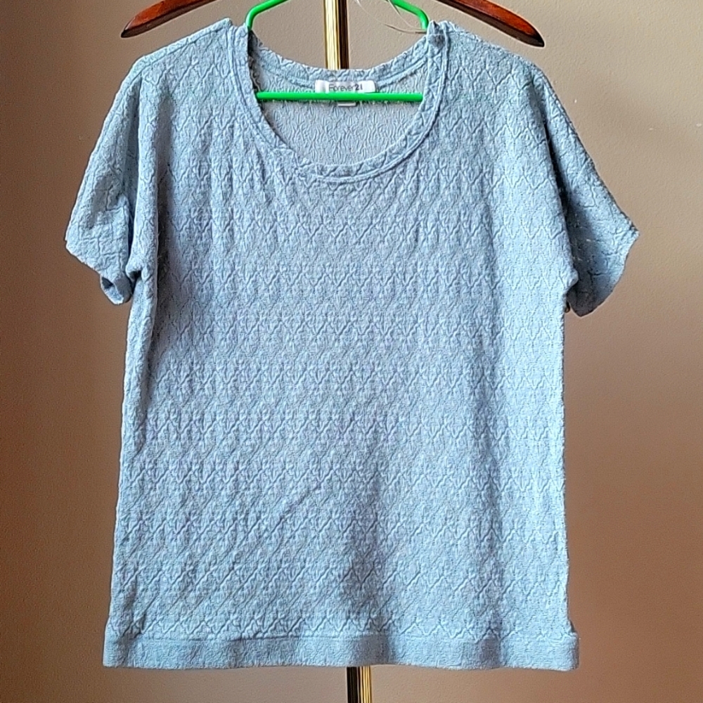 Forever21 short sleeve sweater size L